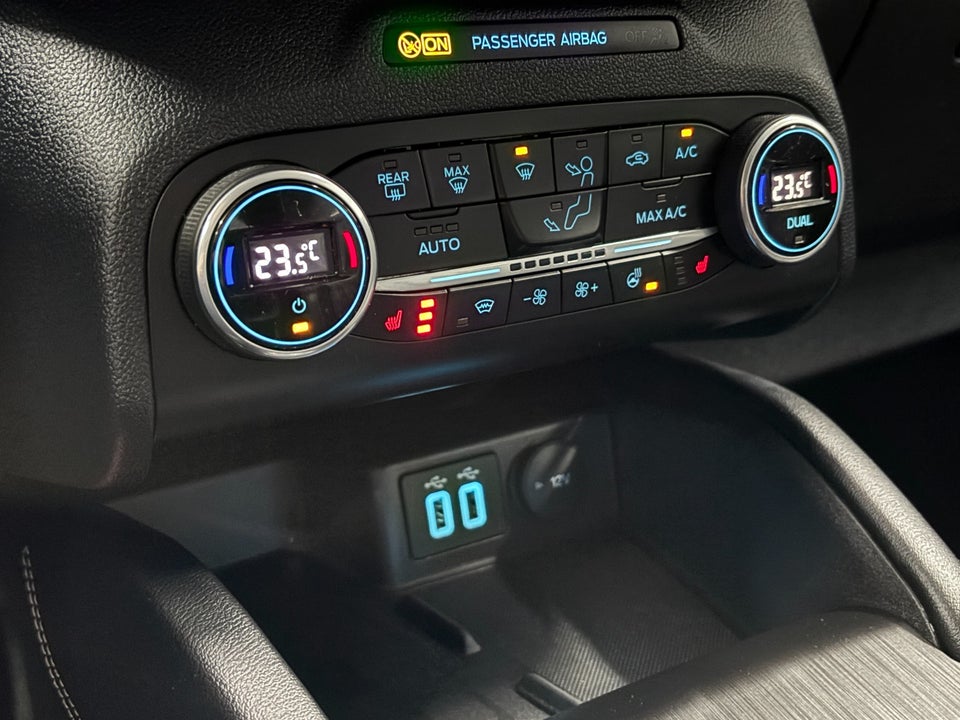 Ford Kuga 2,5 PHEV Vignale CVT 5d