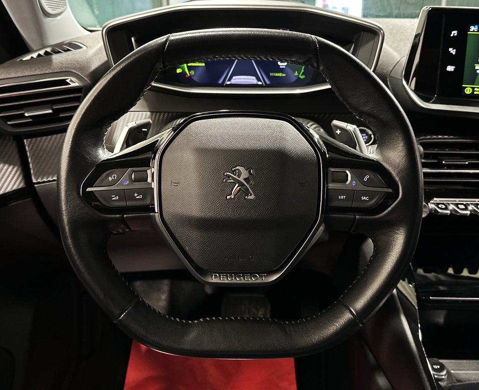 Peugeot 2008 1,5 BlueHDi 130 Allure EAT8 5d