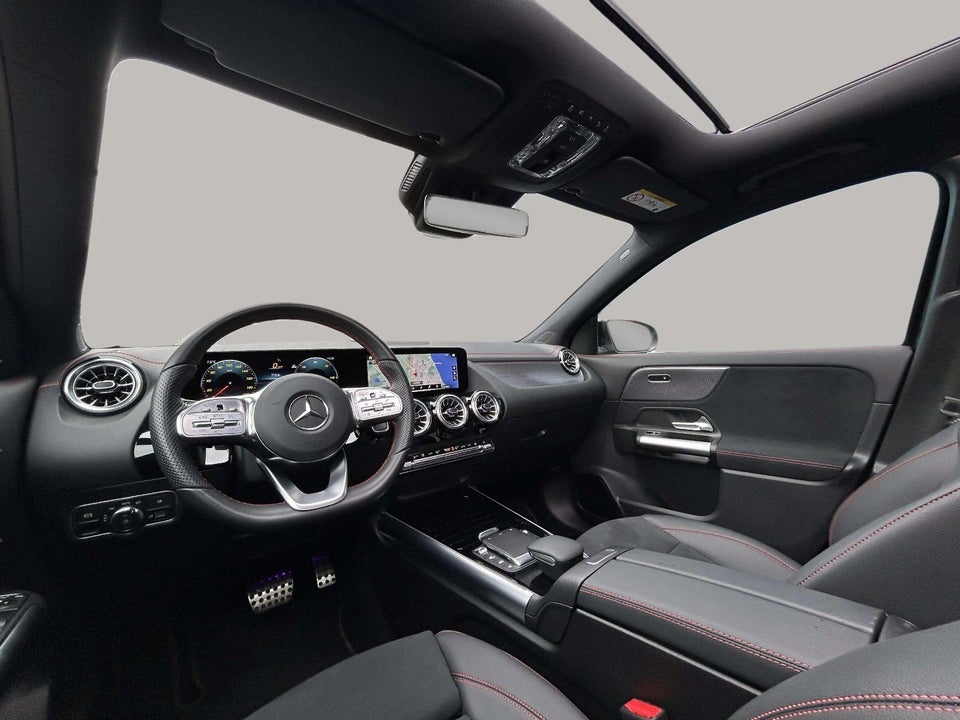 Mercedes EQA300 AMG Line 4Matic 5d