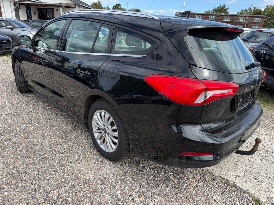 Ford Focus 1,0 EcoBoost Titanium stc. 5d