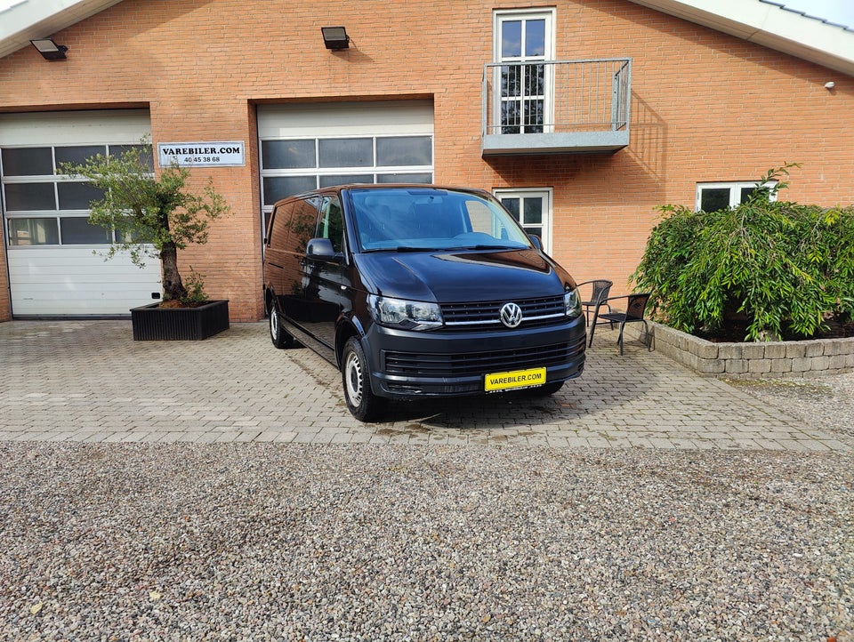 VW Transporter 2,0 TDi 102 Kassevogn lang