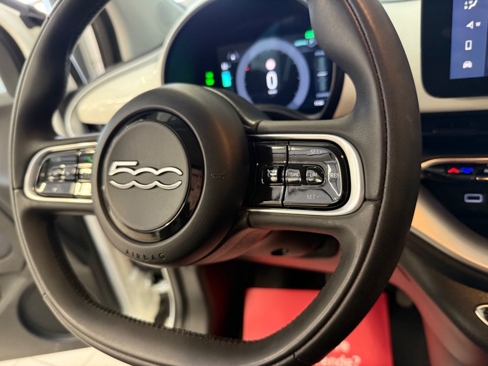 Fiat 500e 42 Icon 3d