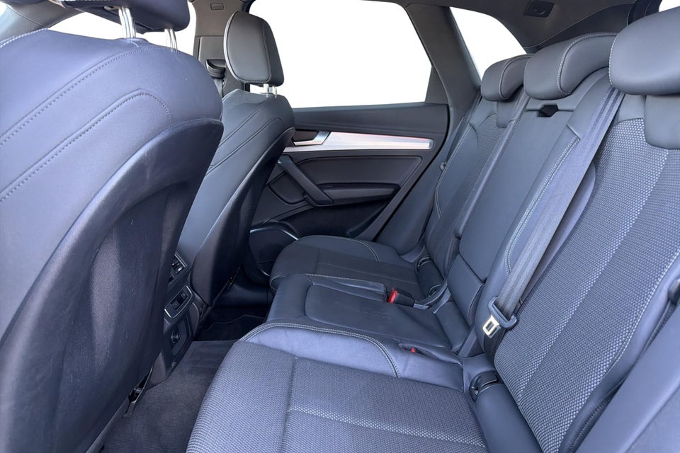 Audi Q5 50 TFSi e S-line quattro S-tr. 5d