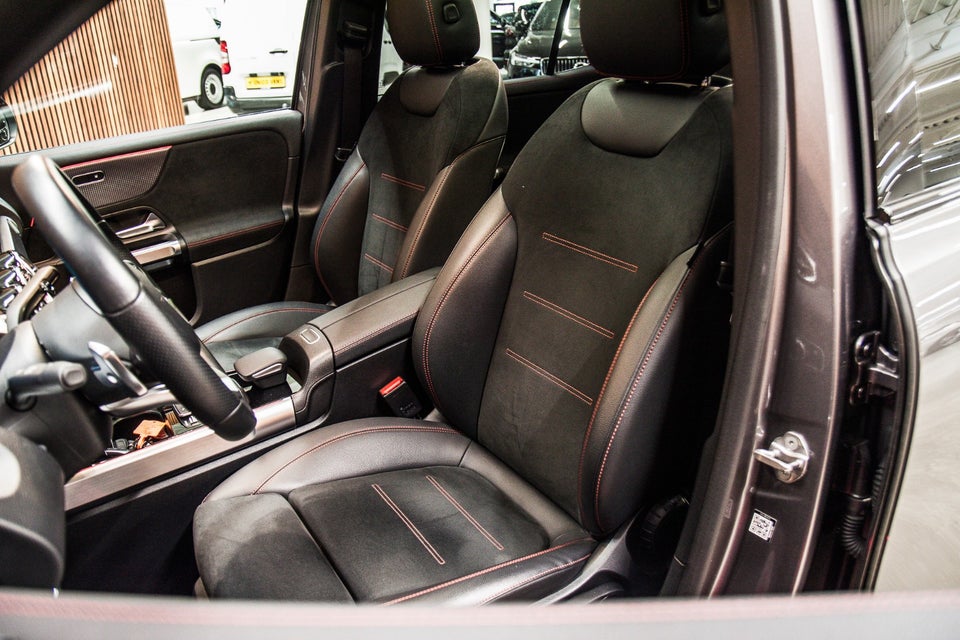 Mercedes EQB350 AMG Line 4Matic 5d