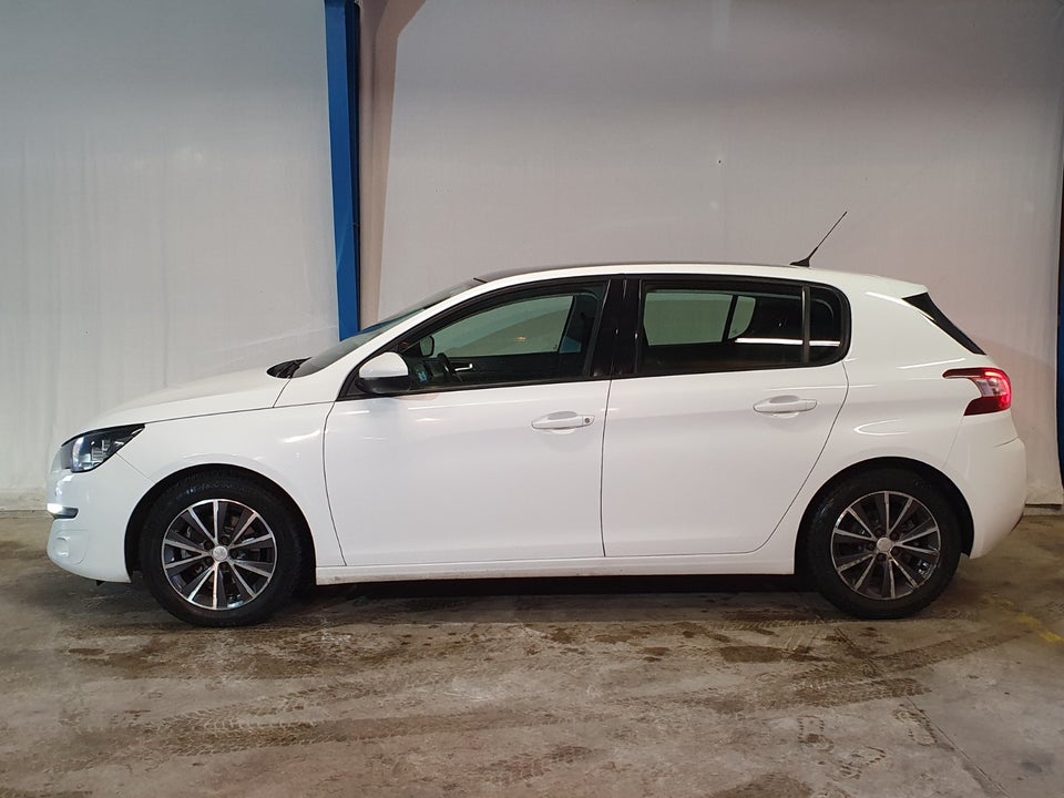 Peugeot 308 1,6 e-HDi 116 Allure 5d