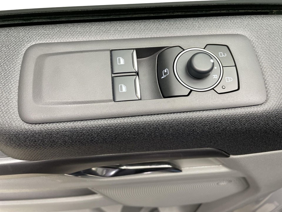 Ford E-Tourneo Custom 340L 64 Titanium X