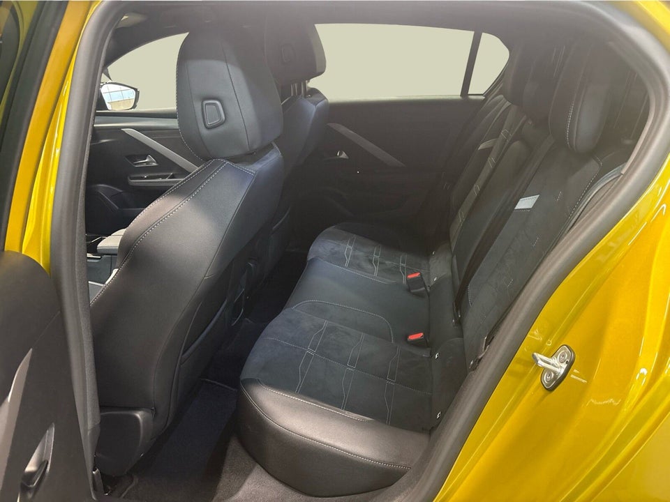 Opel Astra-e 54 GS 5d