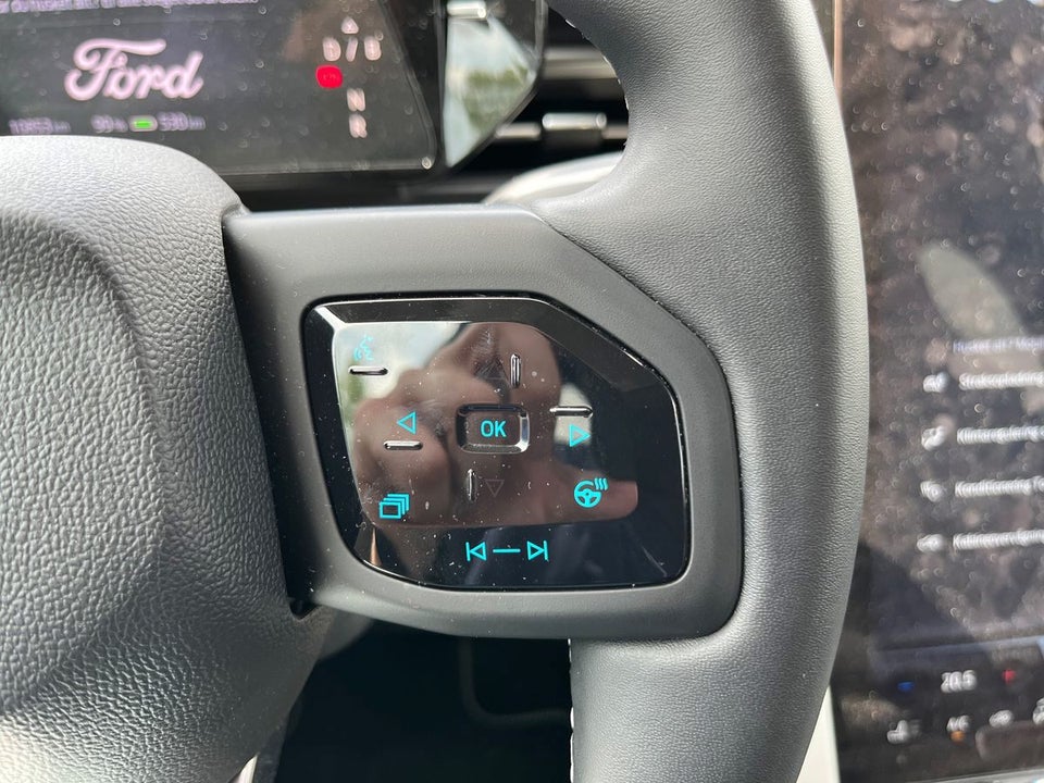 Ford Explorer 77 Select Extended Range 5d