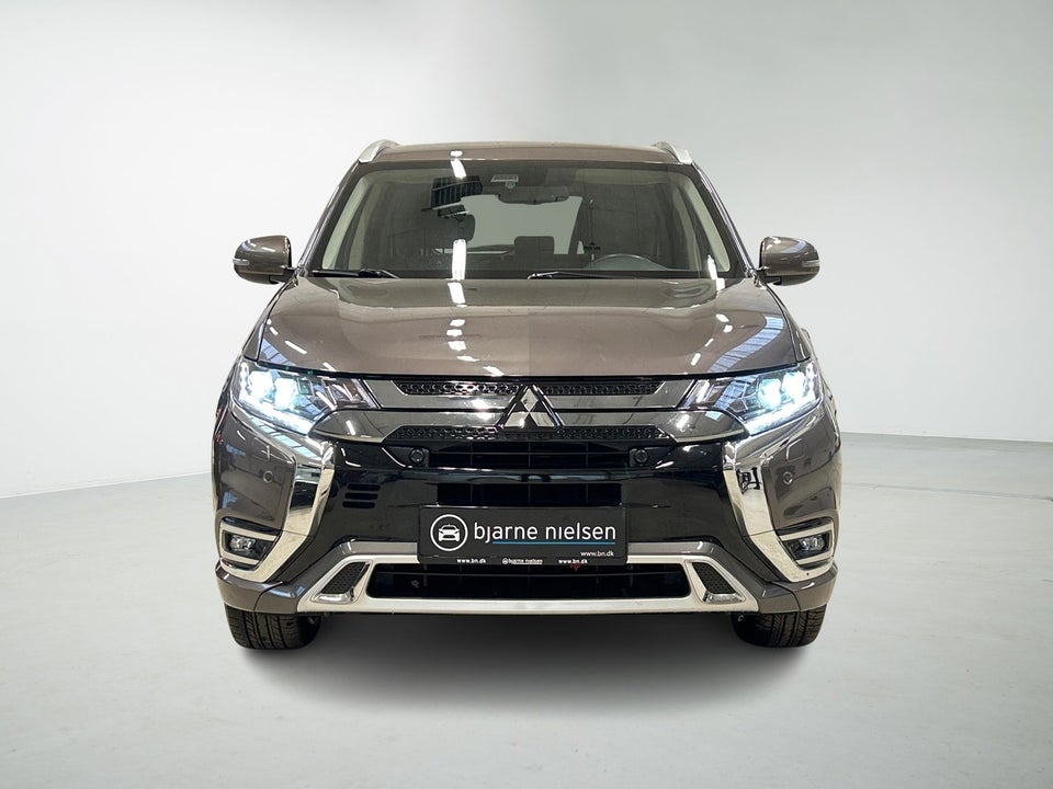 Mitsubishi Outlander 2,4 PHEV Intense CVT 4WD 5d