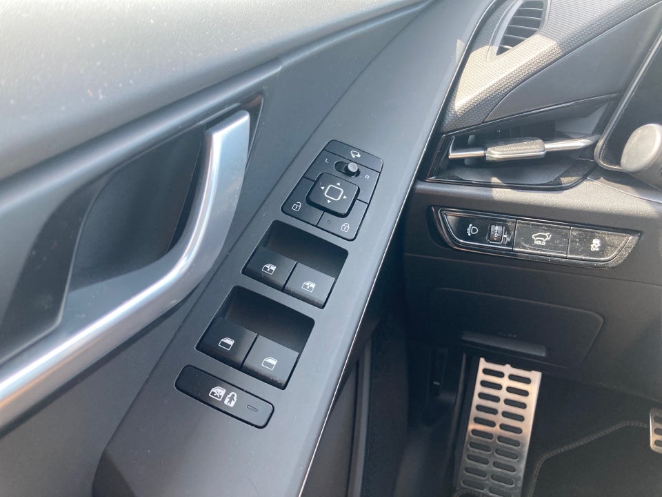 Kia Niro 64 EV Upgrade 5d