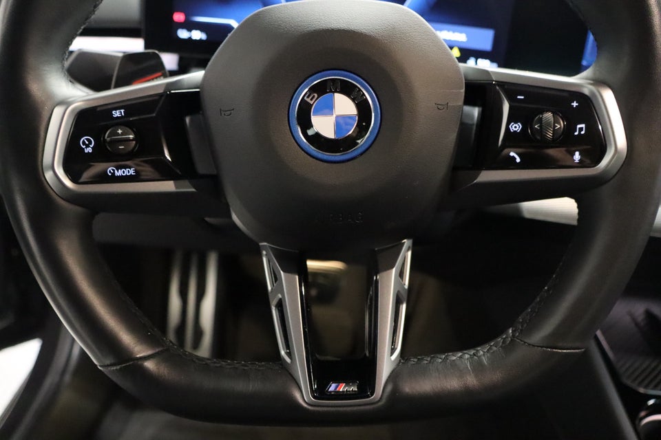 BMW i5 eDrive40 M-Sport 4d