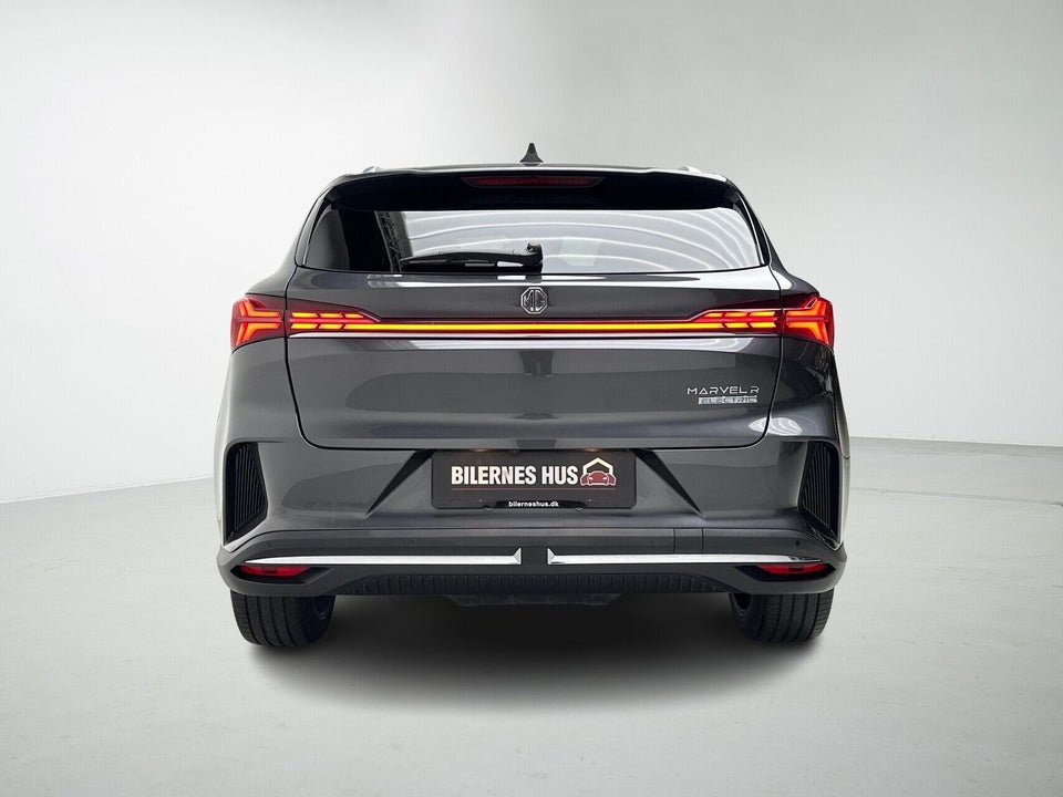 MG Marvel R Luxury 5d