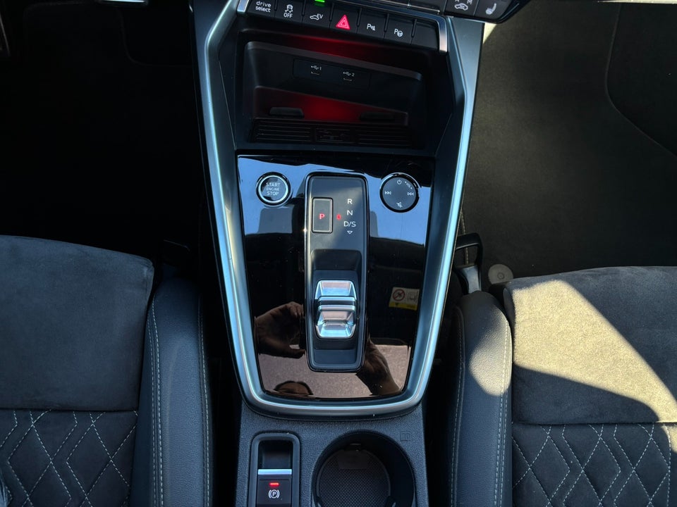 Audi A3 45 TFSi e S-line Sportback S-tr. 5d
