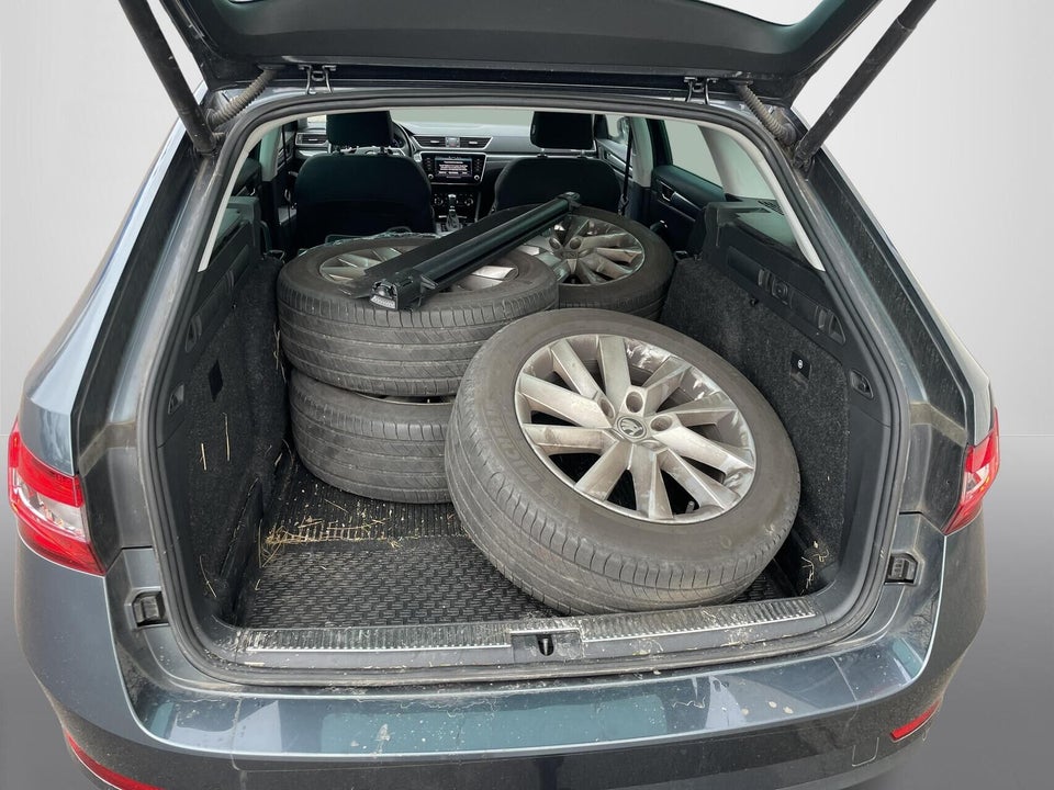 Skoda Superb 1,5 TSi 150 Style Combi DSG 5d