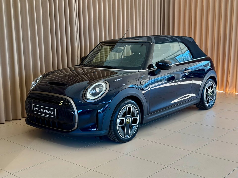 MINI Cooper SE Cabriolet 2d