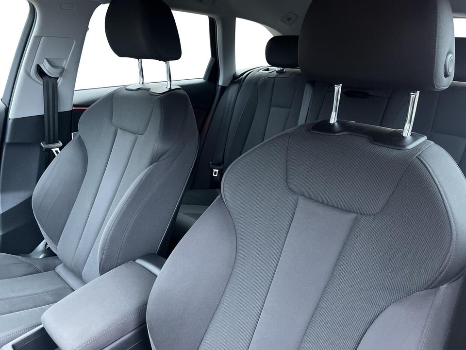 Audi A4 40 TDi Sport Prestige Selection Tour Avant S-tr. 5d