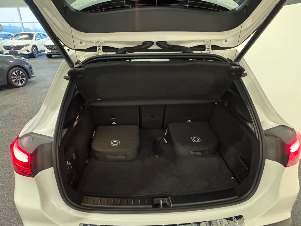 Mercedes EQA350 Progressive 4Matic 5d