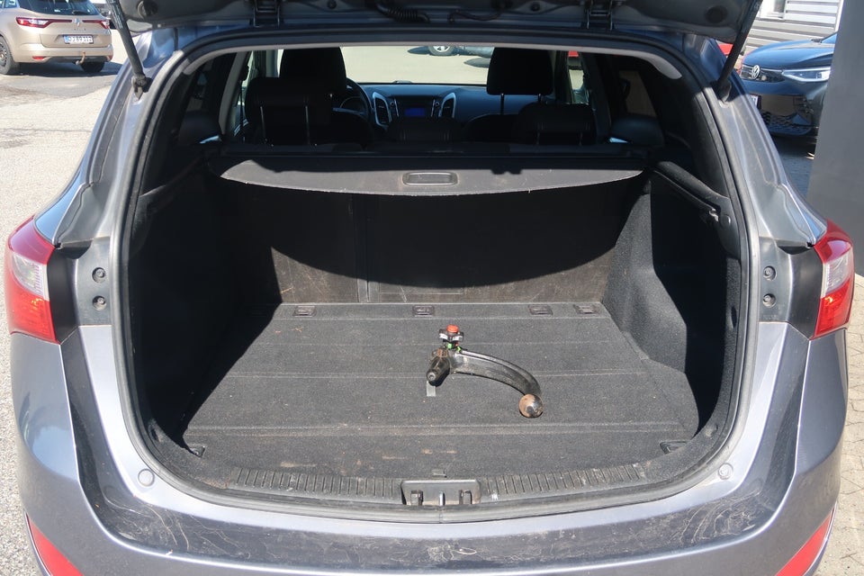 Hyundai i30 1,6 CRDi 110 Premium CW 5d