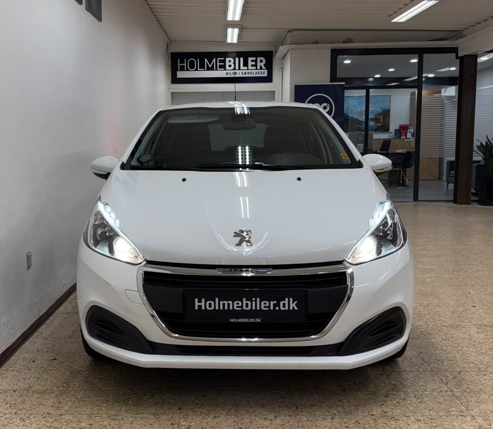 Peugeot 208 1,2 VTi 82 Chili+ 5d