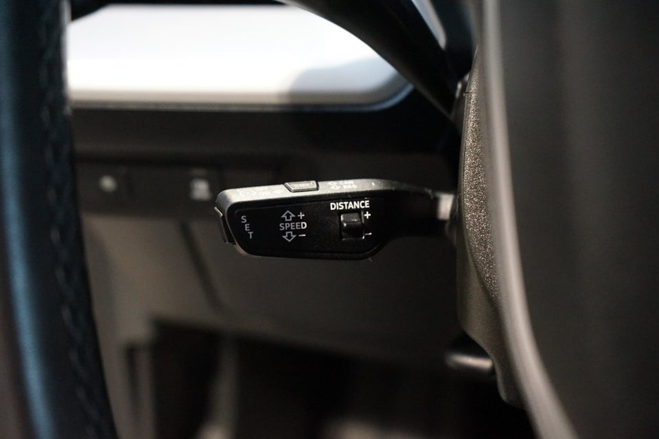 Audi Q4 e-tron 40  5d