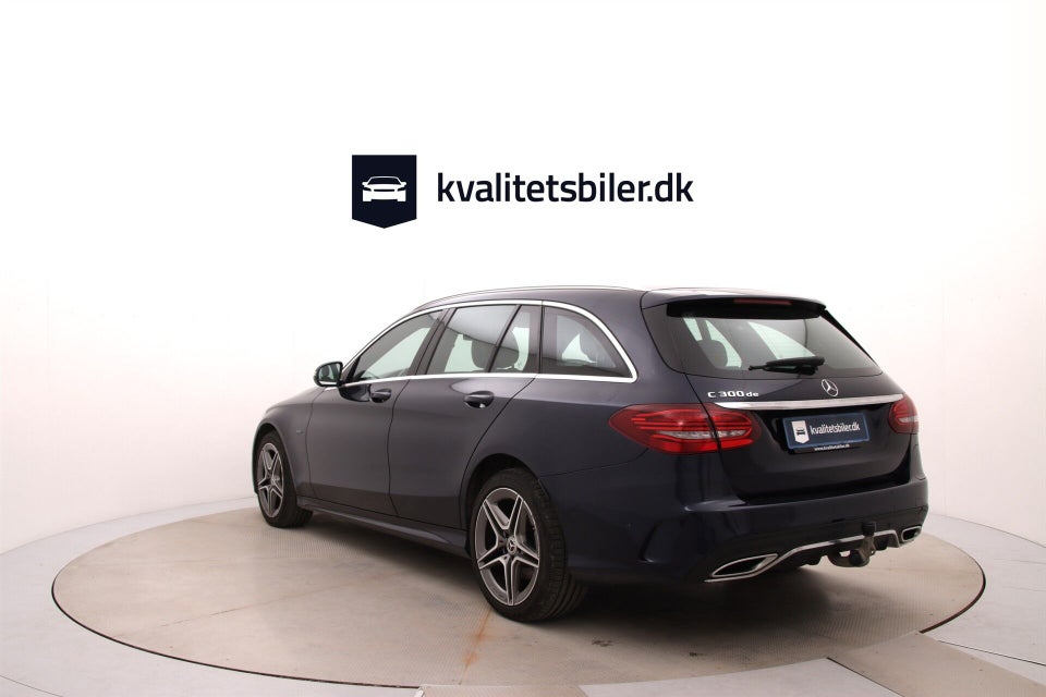 Mercedes C300 de 2,0 AMG Line stc. aut. 5d