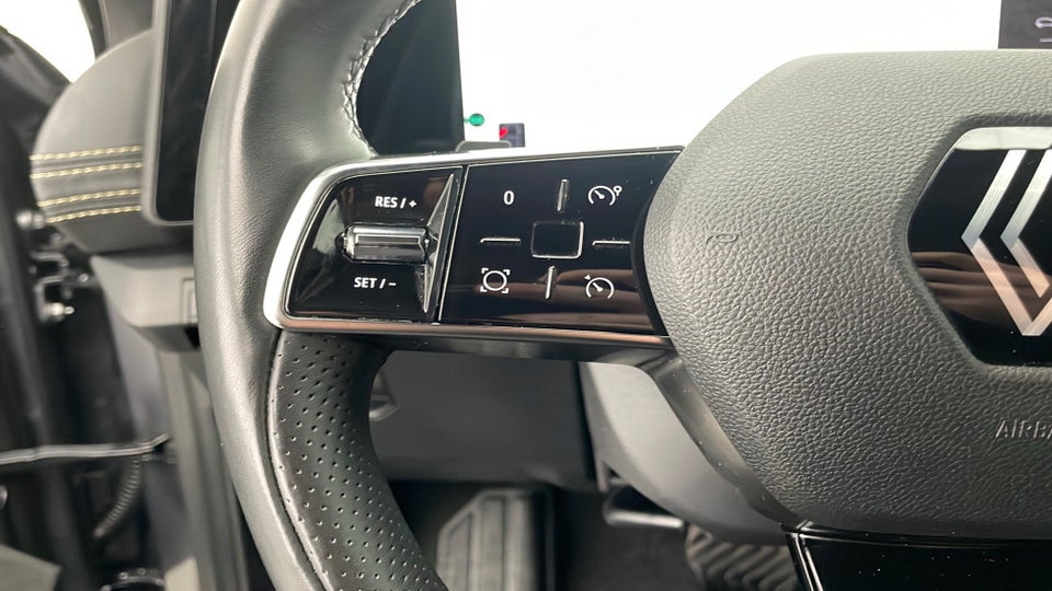 Renault Megane E-Tech 60 Iconic 5d