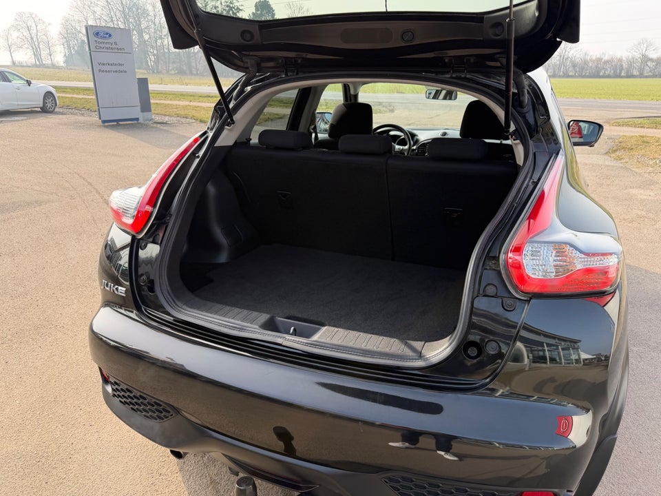 Nissan Juke 1,6 Acenta 5d