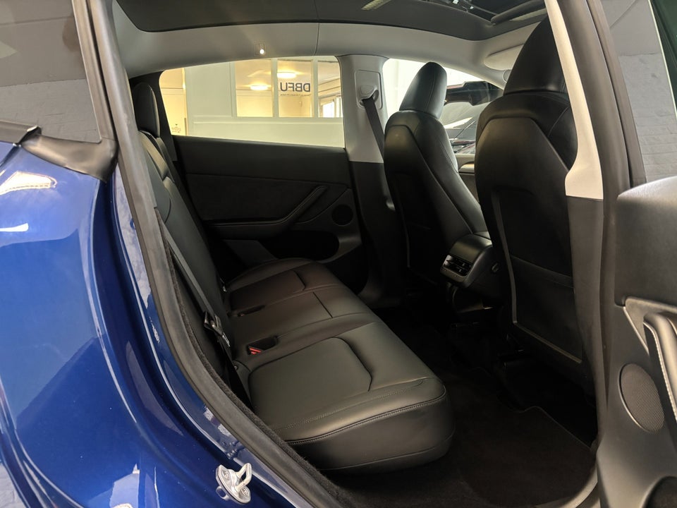 Tesla Model Y Long Range AWD 5d
