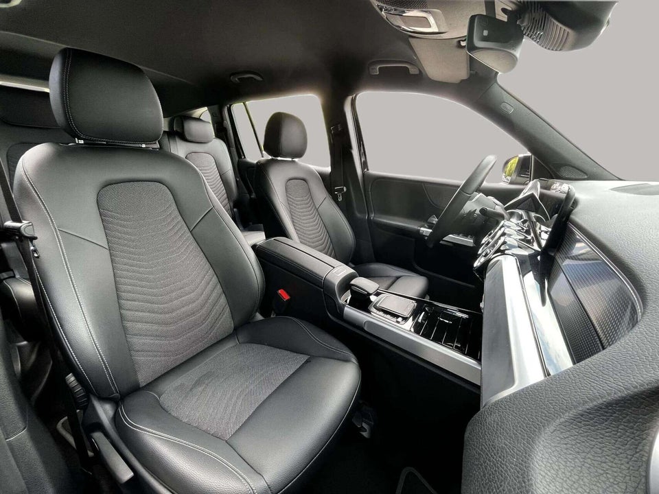 Mercedes EQB250 Progressive 5d