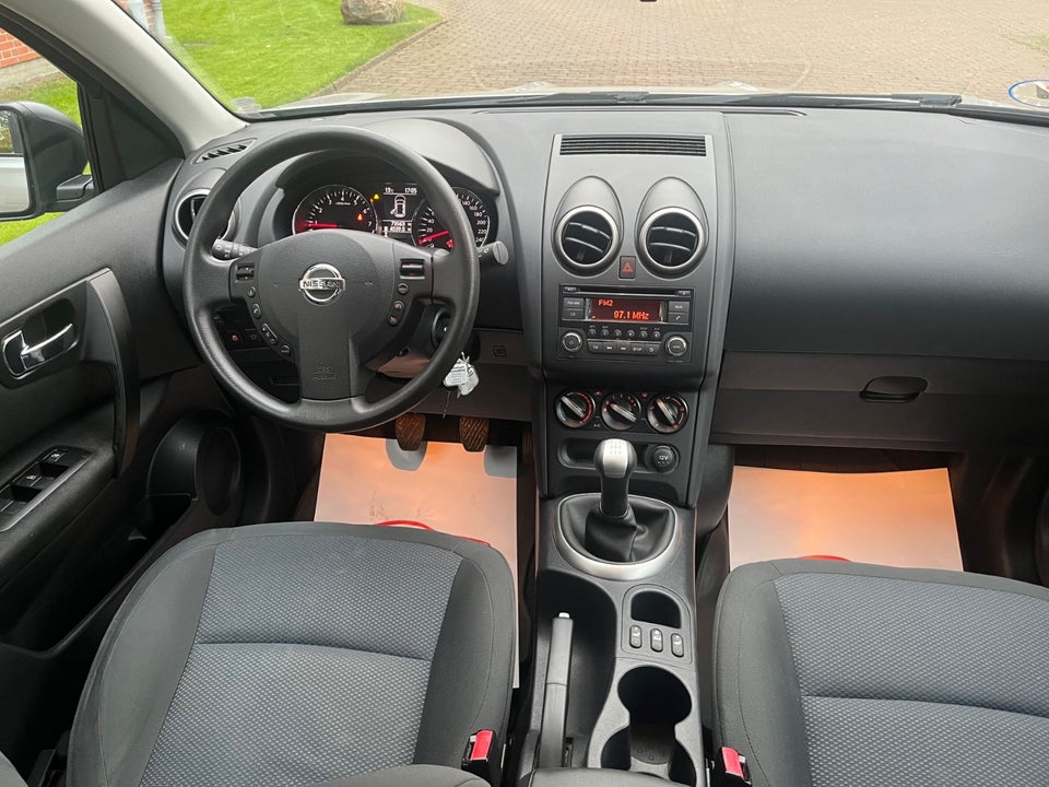 Nissan Qashqai 1,6 Visia 5d