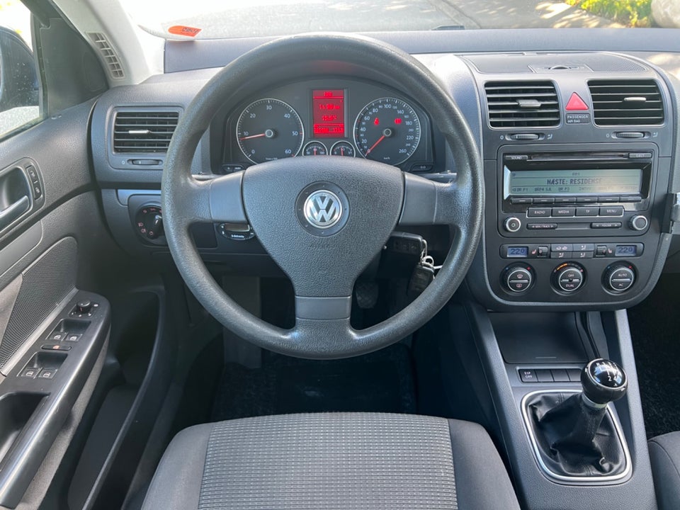 VW Golf V 1,9 TDi 105 Sportline Variant BM 5d