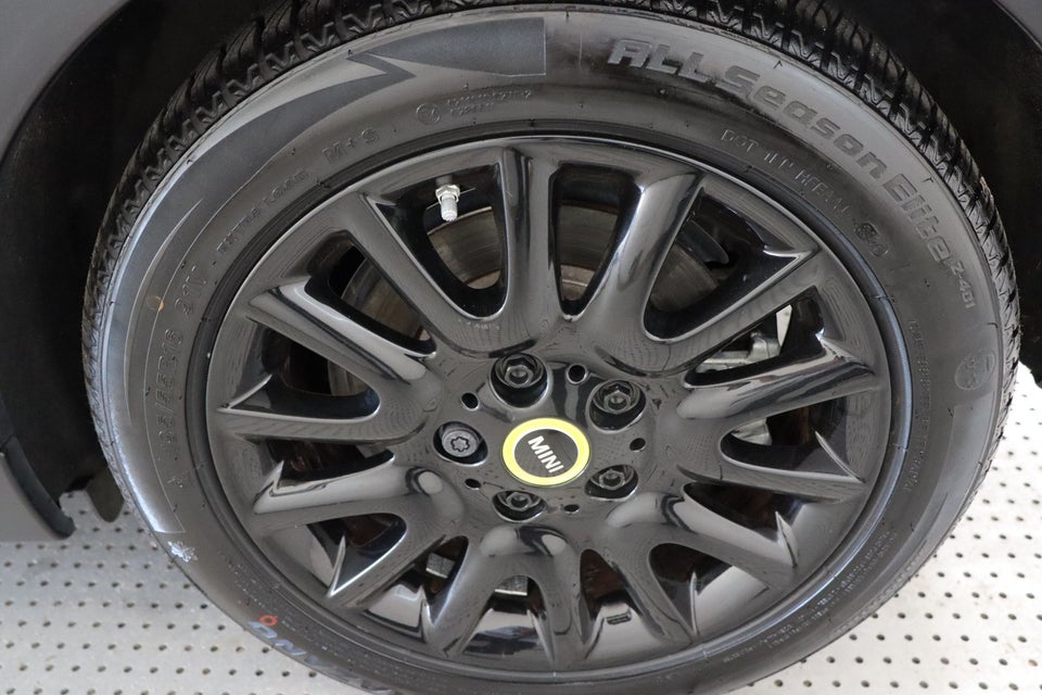 MINI Cooper SE Edition Premium Plus 3d