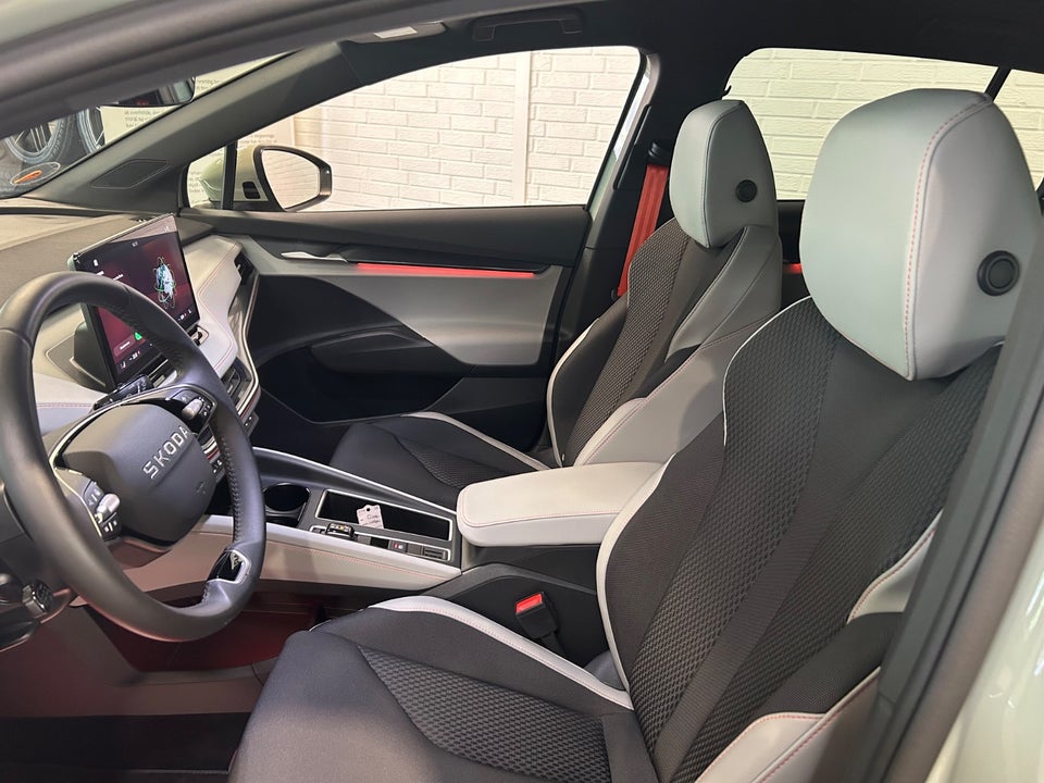 Skoda Elroq 85 iV Lodge 5d