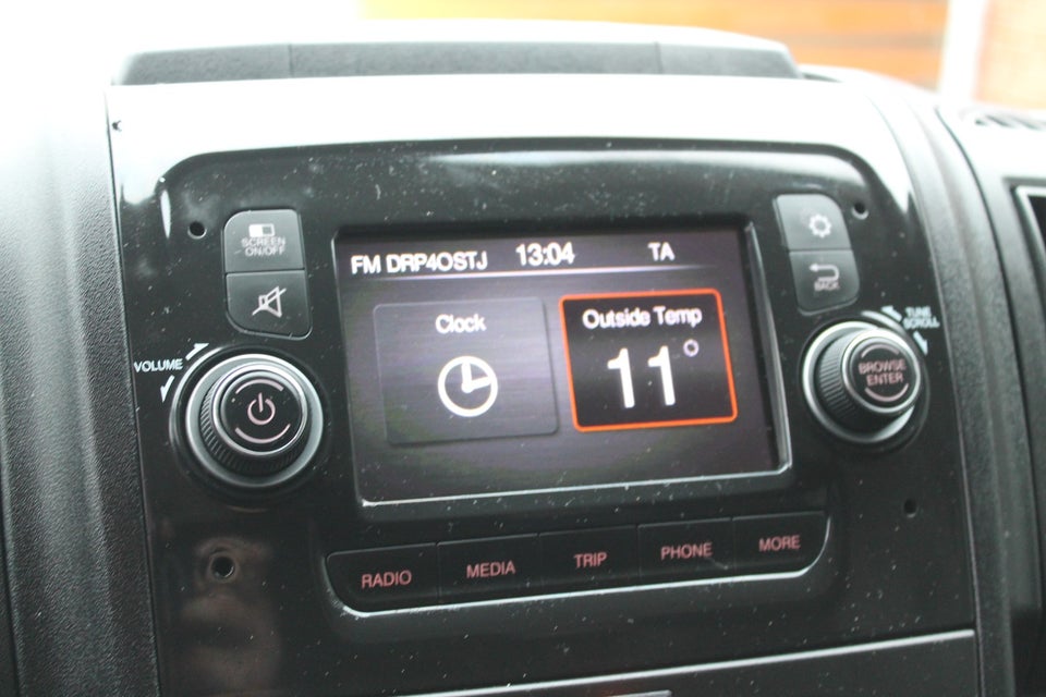 Peugeot Boxer 333 2,2 BlueHDi 140 L3H2 Premium