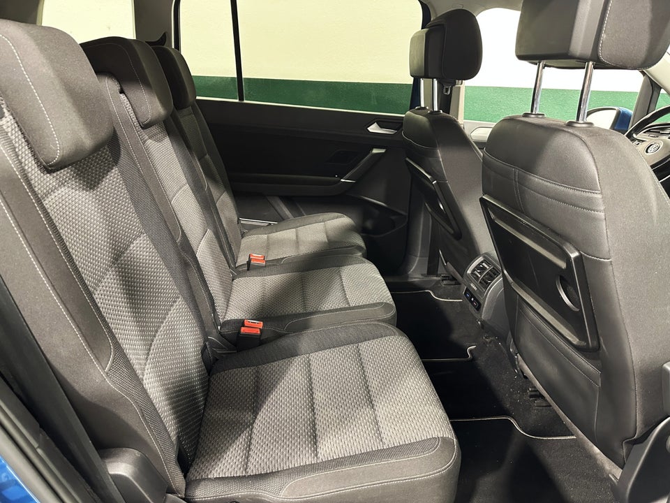 VW Touran 1,6 TDi 115 Comfortline DSG 7prs 5d