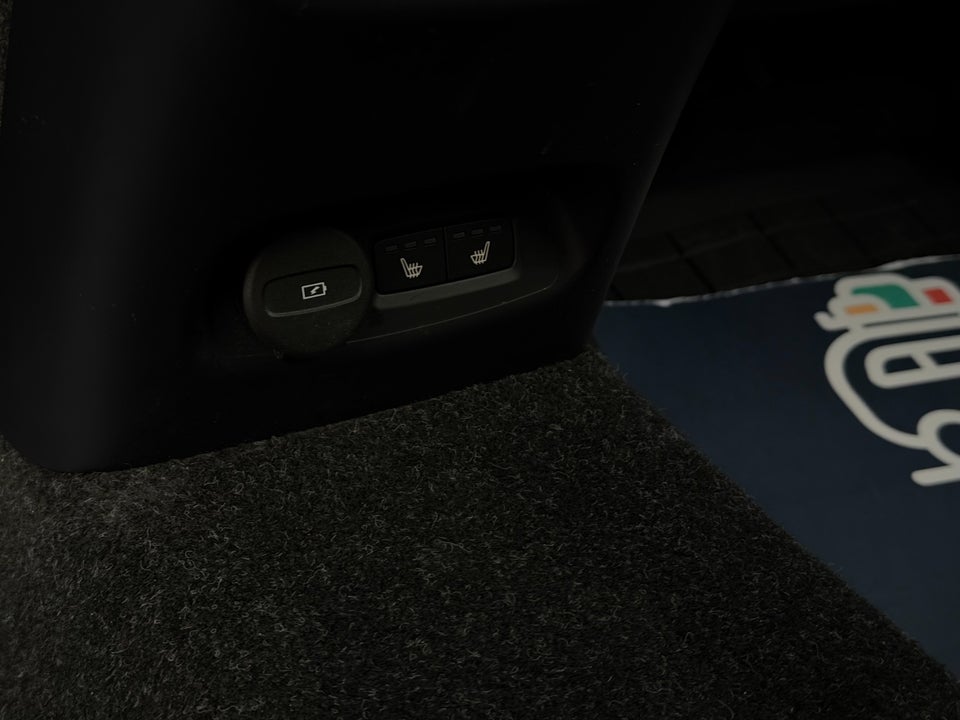 Volvo XC40 ReCharge Extended Range Core 5d