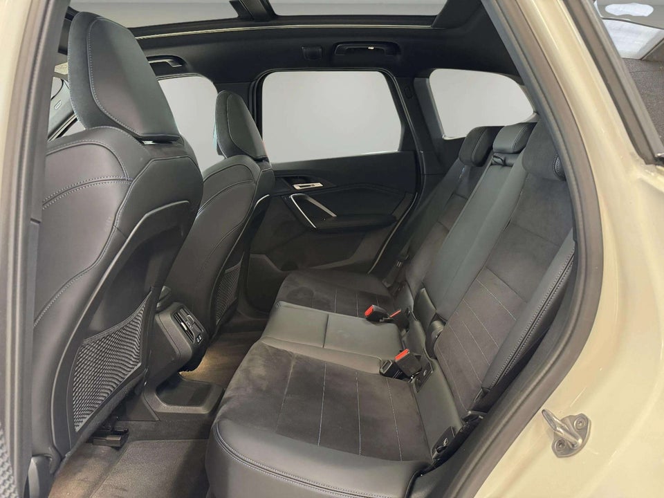 BMW iX1 eDrive20 M-Sport 5d