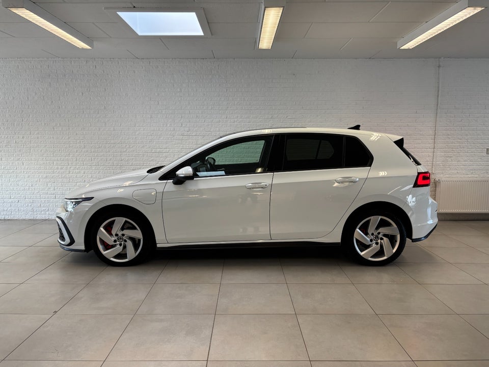 VW Golf VIII 1,4 GTE DSG 5d