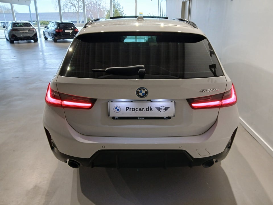 BMW 330e 2,0 Touring M-Sport+ aut. 5d