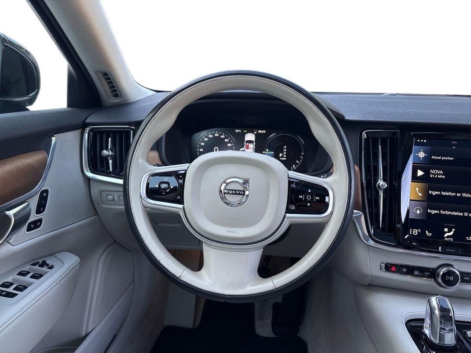 Volvo S90 2,0 T8 407 Inscription aut. AWD 4d