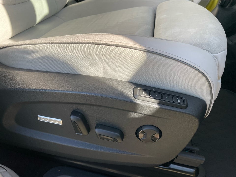 VW ID.Buzz 77 Pro SWB 5d