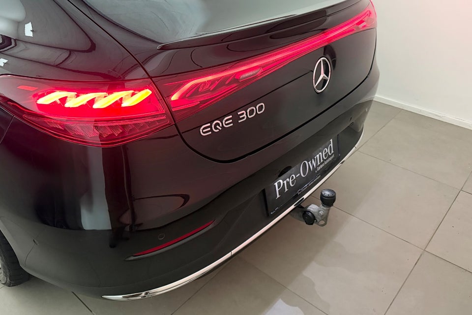 Mercedes EQE300 Avantgarde 4d