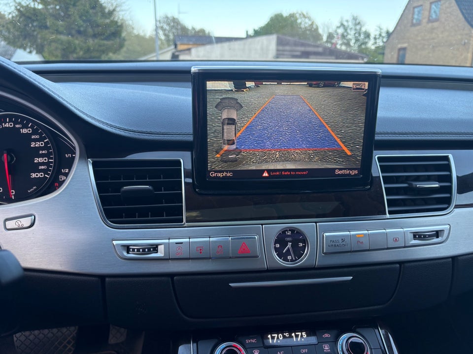 Audi A8 3,0 TDi 258 quattro Tiptr. lang 4d