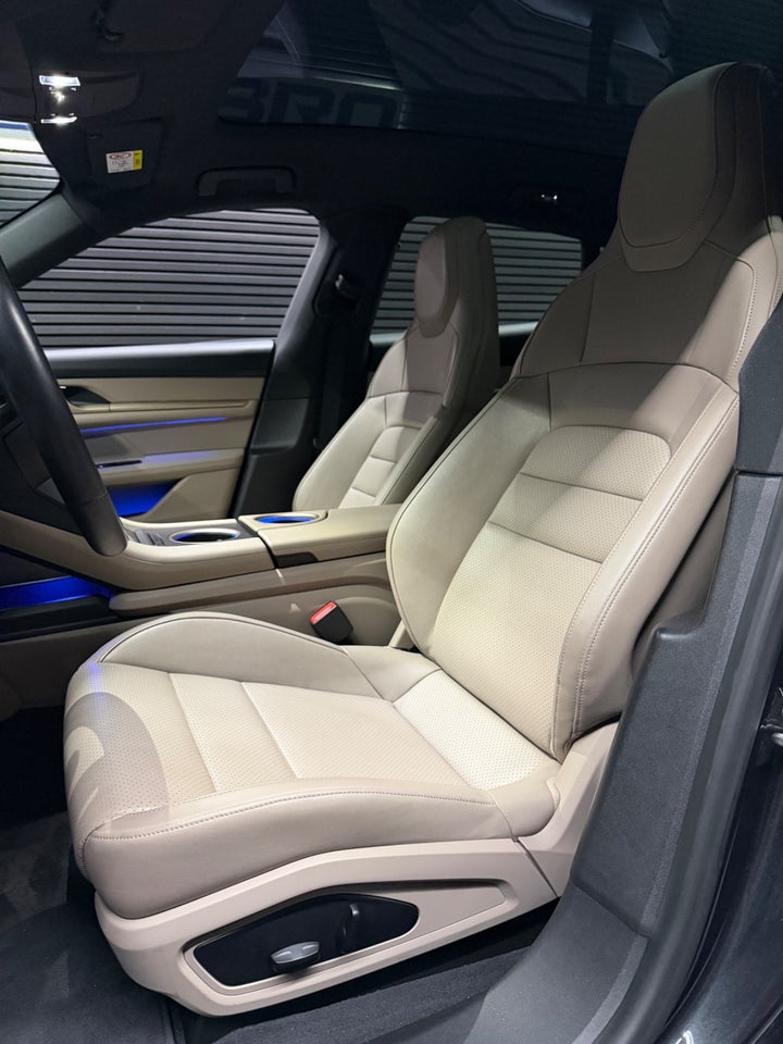 Porsche Taycan 4 Performance+ Cross Turismo 5d