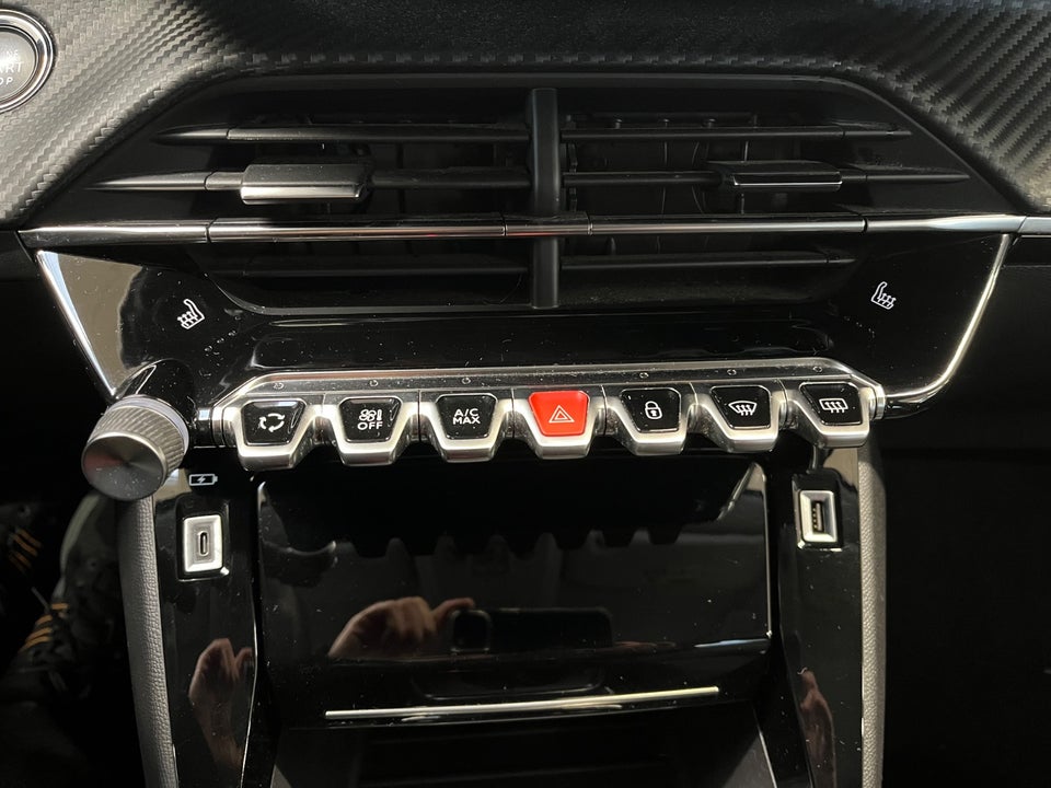 Peugeot 208 1,2 PureTech 100 Allure 5d