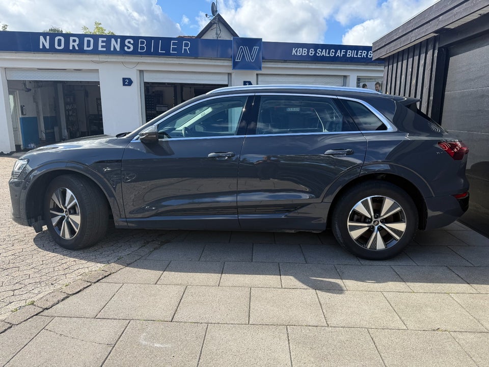 Audi Q8 e-tron 55 Prestige quattro 5d