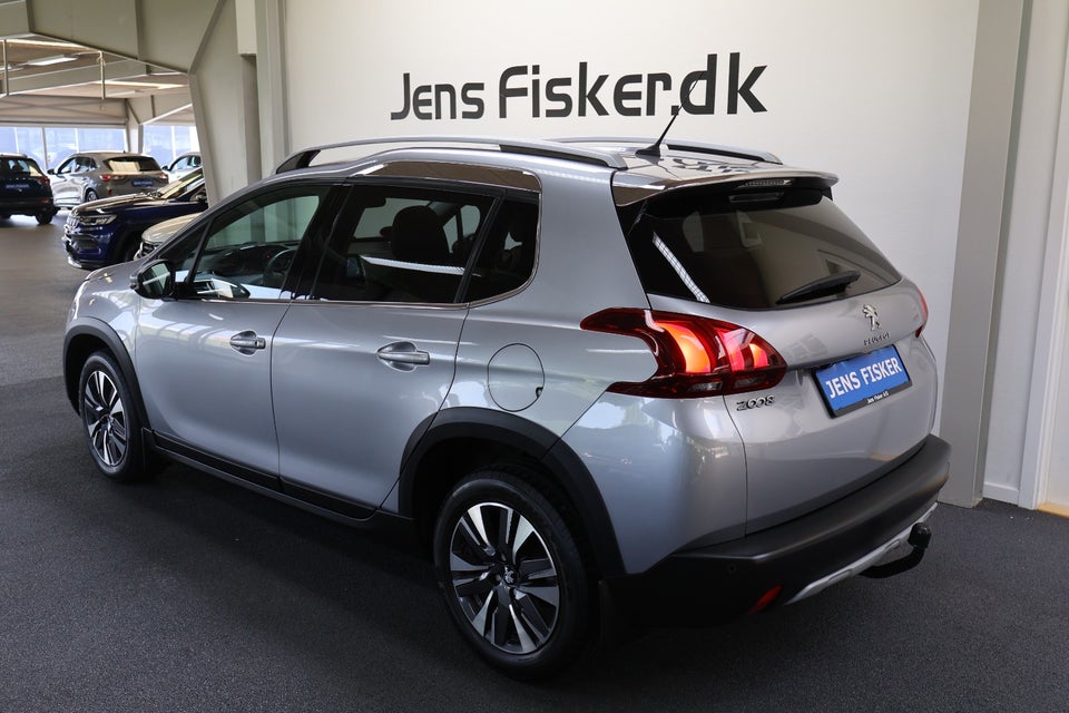 Peugeot 2008 1,5 BlueHDi 100 Allure Sky 5d