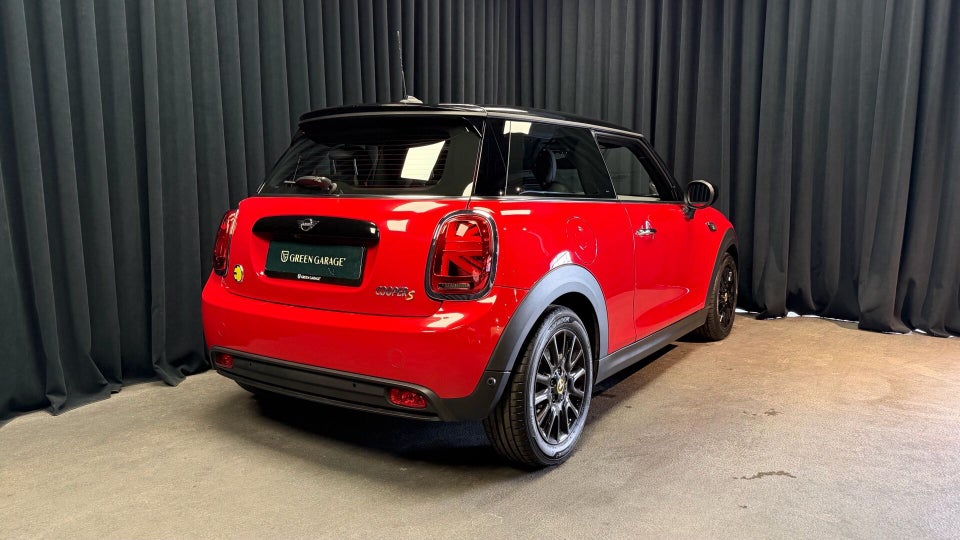 MINI Cooper SE Classic Trim 3d
