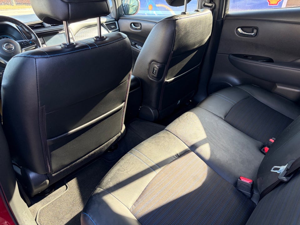 Nissan Leaf 40 Tekna 5d