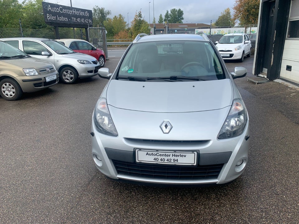 Renault Clio III 1,2 16V Authentique Sport Tourer 5d